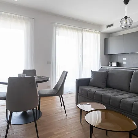Italianway - Pasolini 70 B - Feel Uptown Apartment